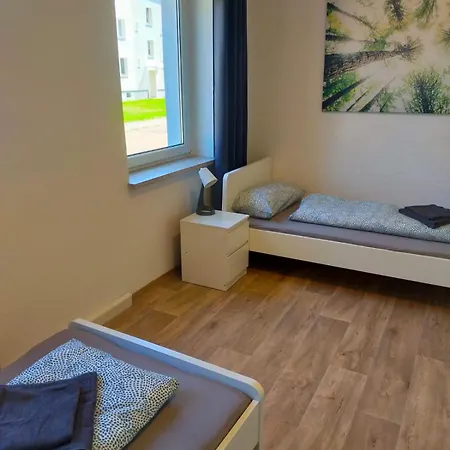 - Kurzzeitvermietungen Direkt Bei Den Leunawerken, 2-3 Schlafzimmer Апартаменты Leuna