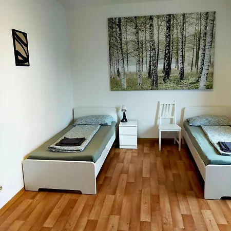 - Kurzzeitvermietungen Direkt Bei Den Leunawerken, 2-3 Schlafzimmer Leuna