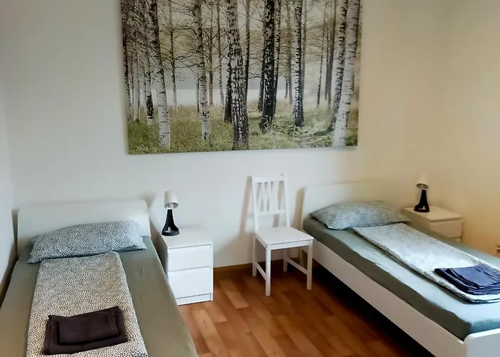 Apartman - Kurzzeitvermietungen Direkt Bei Den Leunawerken, 2-3 Schlafzimmer *