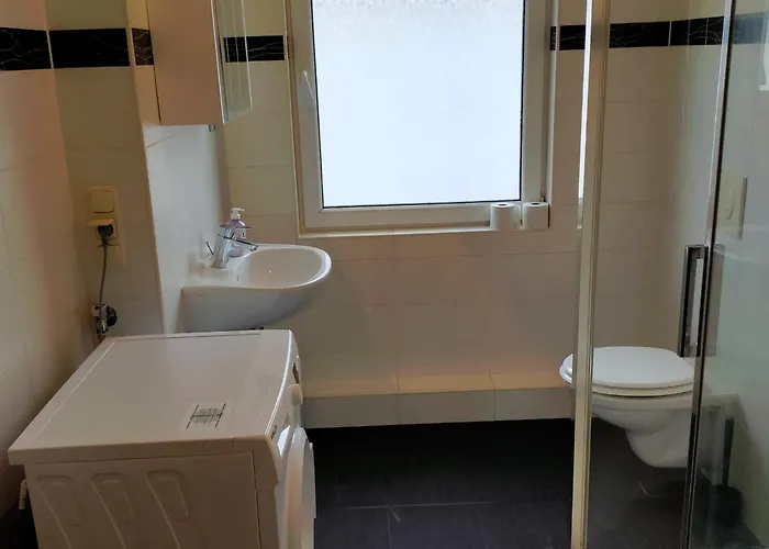 Apartman - Kurzzeitvermietungen Direkt Bei Den Leunawerken, 2-3 Schlafzimmer